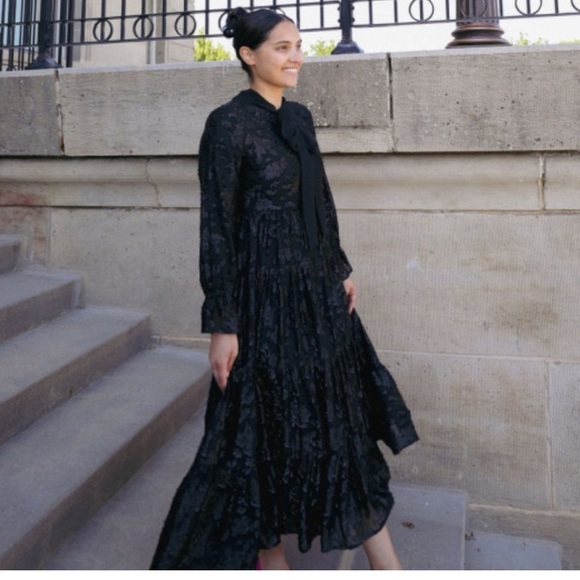 ISO these dresses!!! - Picture 2 of 2